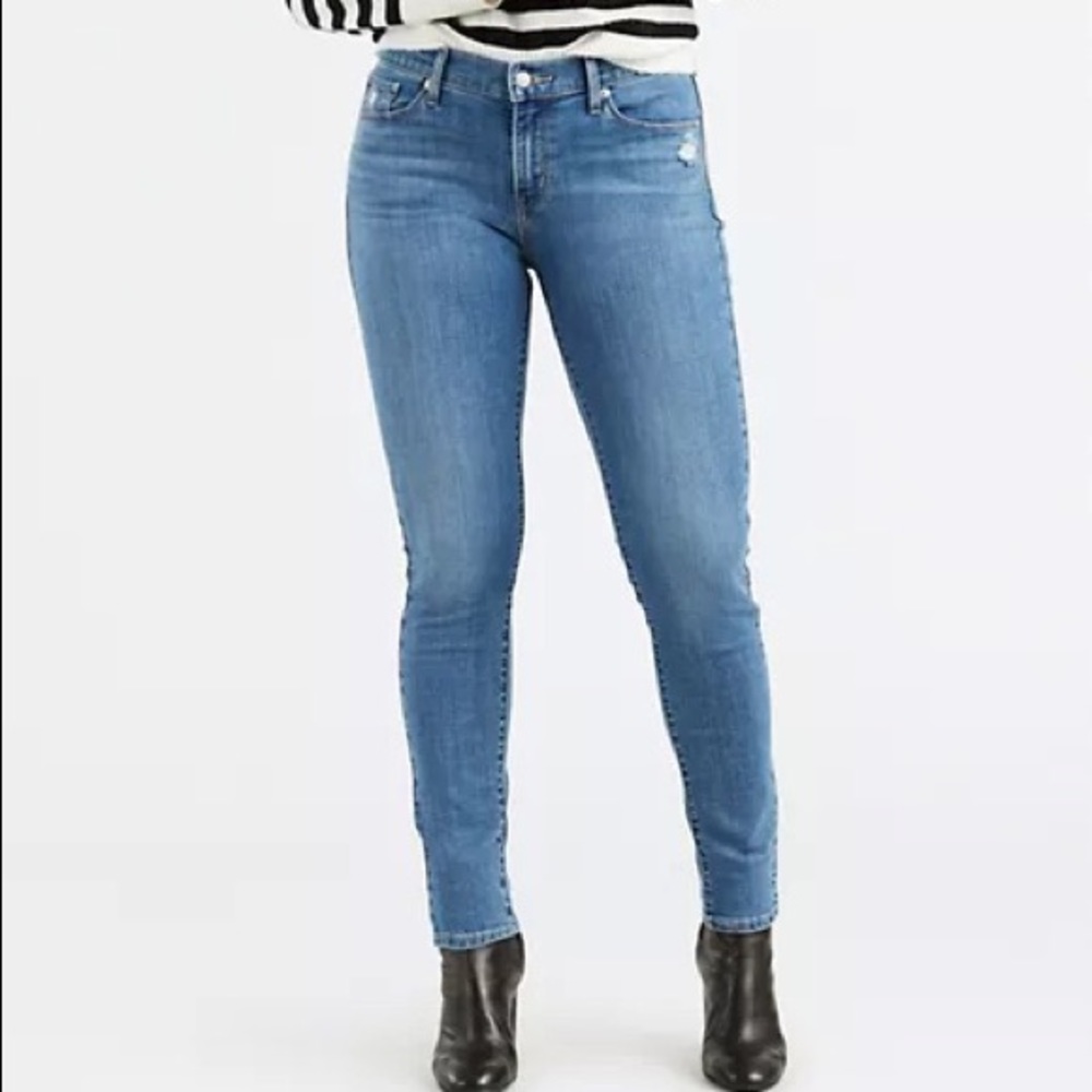 Levi’s discontinued curvy skinny jeans sz 27 medium was mid rise like new